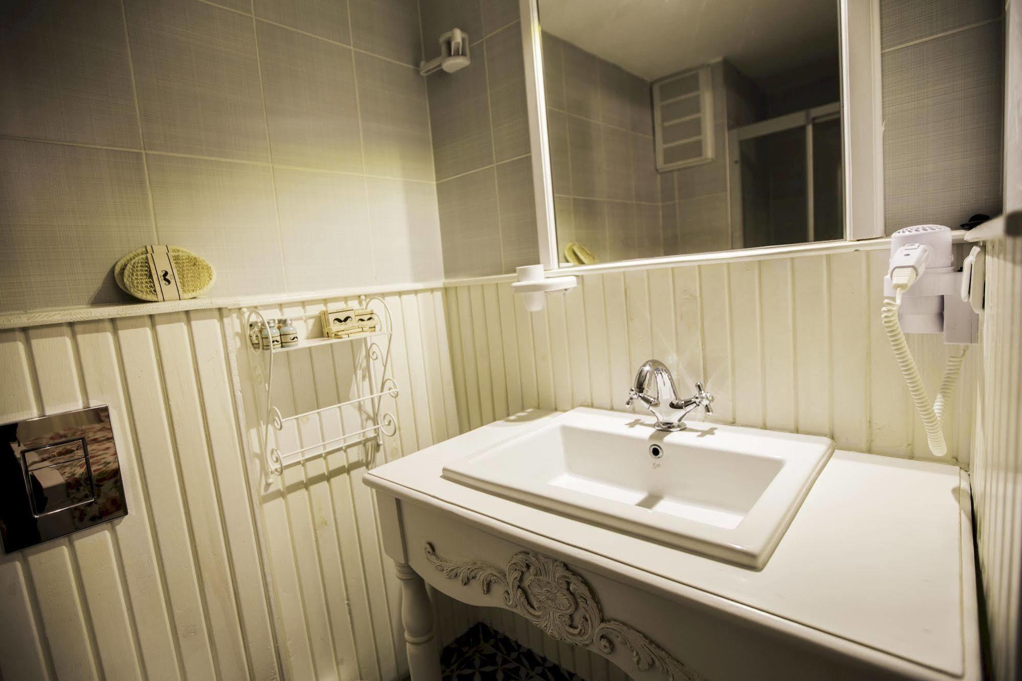 The White Hotel อาเลอเจอติ ภายนอก รูปภาพ